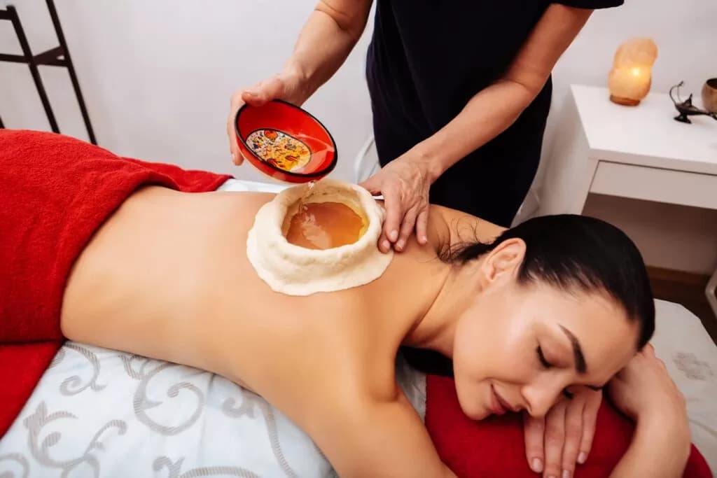 KATI VASTHI (HERBAL OIL POOLING)