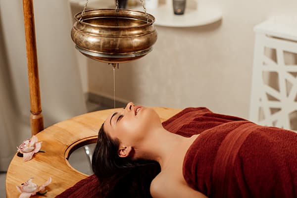 SHIRODHARA (OIL STREAM THERAPY)